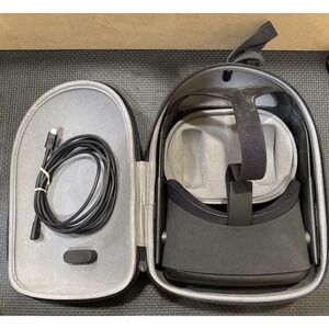 Oculus Quest 1 64GB All-in-One VR Headset MH-B with USB Cable And Case!